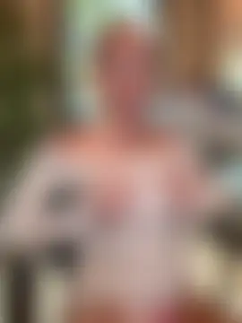 EmaSalis' Live Sex Cam Show