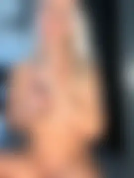 lilietseb02's Live Sex Cam Show