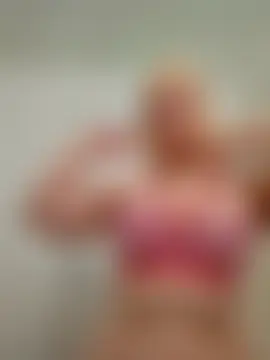 RaisingDaisy's Live Sex Cam Show