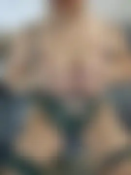 BigAssmom_1's Live Sex Cam Show