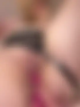 HugeBoobsAlice's Webcam Show