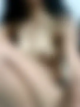 Daizy_Shah: διαδικτυακό σόου στην κάμερα