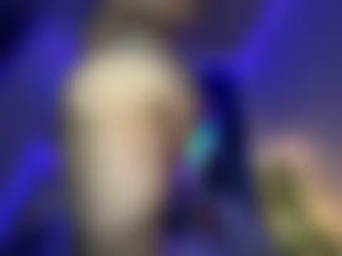 Thickarella420's Live Sex Cam Show