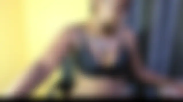 Sweetpie- Adlı Modelin Canlı XXX Sohbeti