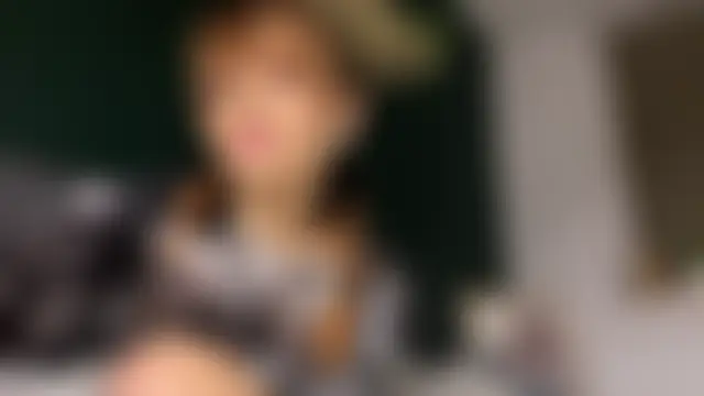 SaraLow's Live Sex Cam Show