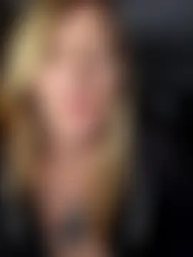 SheIsSomething's Live Sex Cam Show