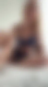 Mia_Roxie's Live Sex Cam Show