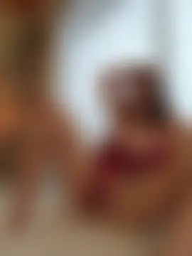 ellaxxstar's Live Sex Cam Show