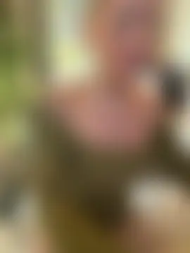 EmaSalis' Live Sex Cam Show