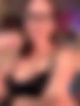 MaiseKnox's Live Sex Cam Show