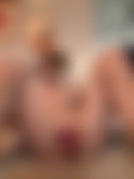 rileylovesyou's Live Sex Cam Show