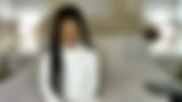 VanityV's Live Sex Cam Show