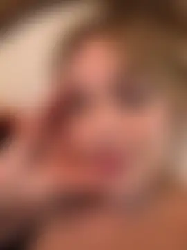 rileylovesyou's Live Sex Cam Show