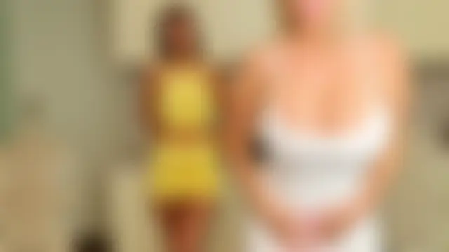 TUNDEROSE1's Live Sex Cam Show