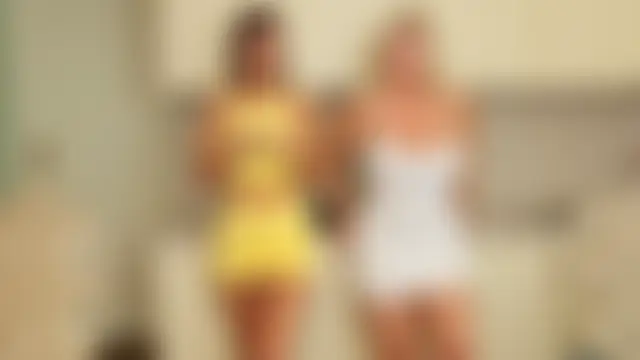 TUNDEROSE1's Live Sex Cam Show