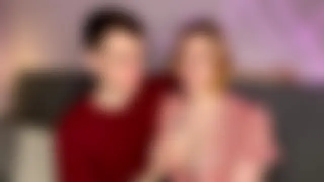 julielourens' Live Sex Cam Show