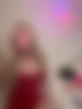 SexySaraxxoo's Live Sex Cam Show