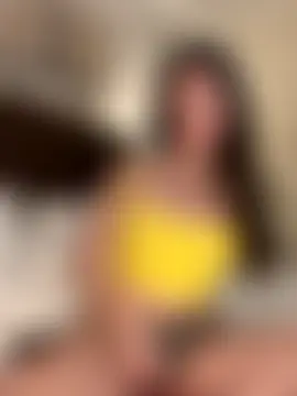 Roselyn_xo's Live Sex Cam Show