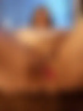 Love86Emily's Live Sex Cam Show