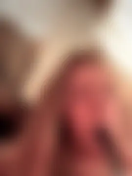 GoldenFlameGoddess' Live Sex Cam Show