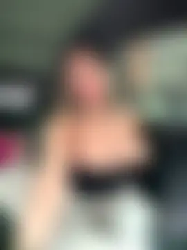 Alirawrz's Live Sex Cam Show