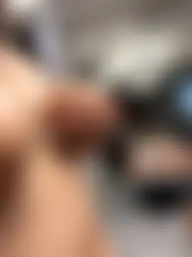 zhenzhen666's Live Sex Cam Show