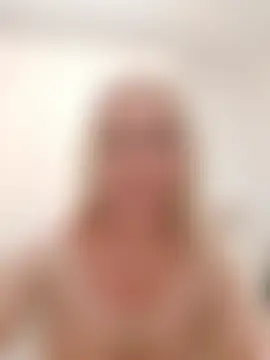 visnjica's Live Sex Cam Show