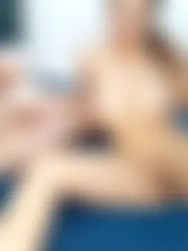 Aleioji10's Live Sex Cam Show