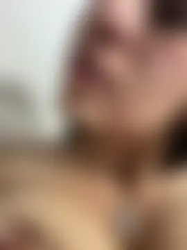 arieel__722's Live Sex Cam Show