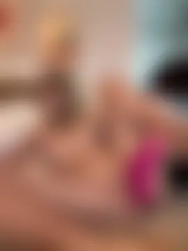 rileylovesyou's Live Sex Cam Show