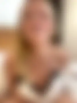 madamlillyrose's Live Sex Cam Show