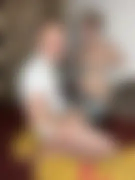 MrMrsRight's Live Sex Cam Show