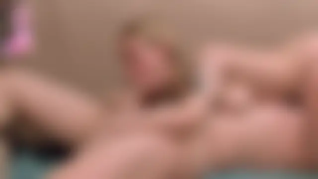 Giweria's Live Sex Cam Show