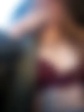 GoldenFlameGoddess' Live Sex Cam Show