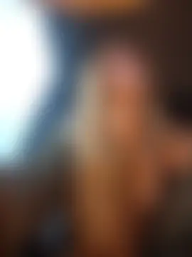 GoldenFlameGoddess' Live Sex Cam Show