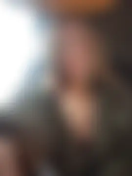 GoldenFlameGoddess' Live Sex Cam Show