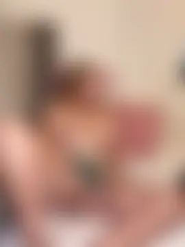 KatrinaTheMilf69's Live Sex Cam Show