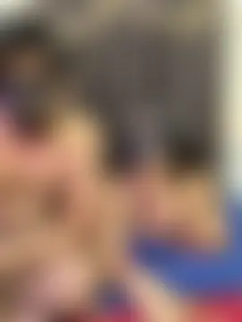 vickyandtania 网络视讯表演