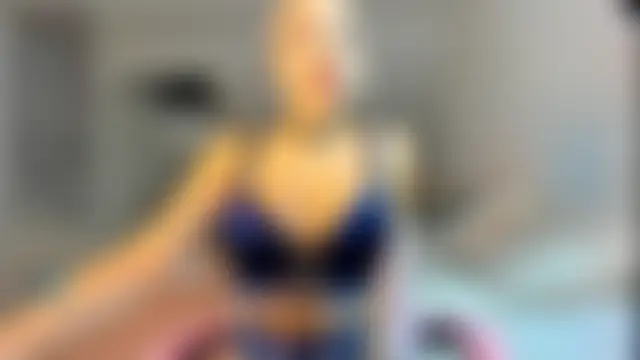 LucieLuxe's Live Sex Cam Show