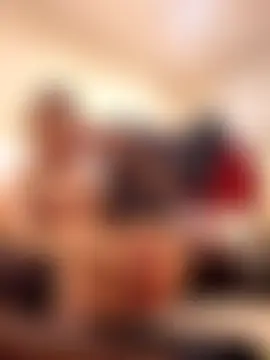 AureliaDoux's Live Sex Cam Show