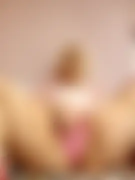 izauri2025's Live Sex Cam Show