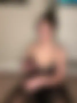 EmmaRosalie's Live Sex Cam Show