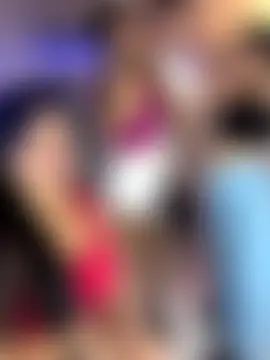 royalgirls_x's Live Sex Cam Show