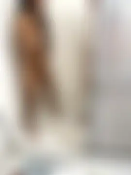 royalgirls_x's Live Sex Cam Show