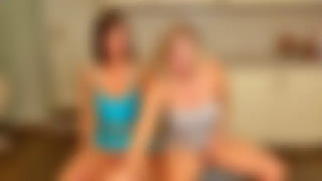 TUNDEROSE1's Live Sex Cam Show