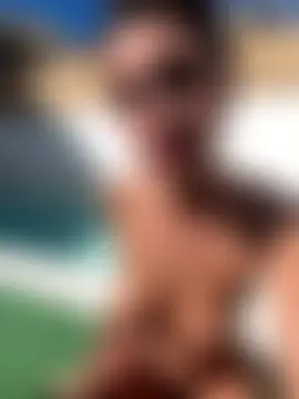 nicole_98's Live Sex Cam Show