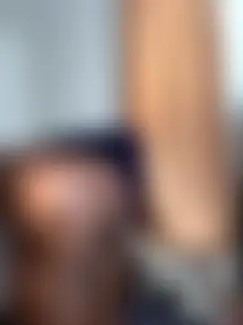 t-Booty_risky_'s Webcam Show