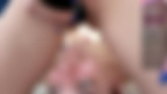 Brilliant-Kiss' Webcam Show