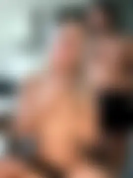 lilietseb02's Live Sex Cam Show