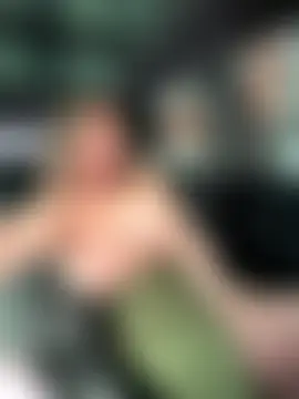 Alirawrz's Live Sex Cam Show